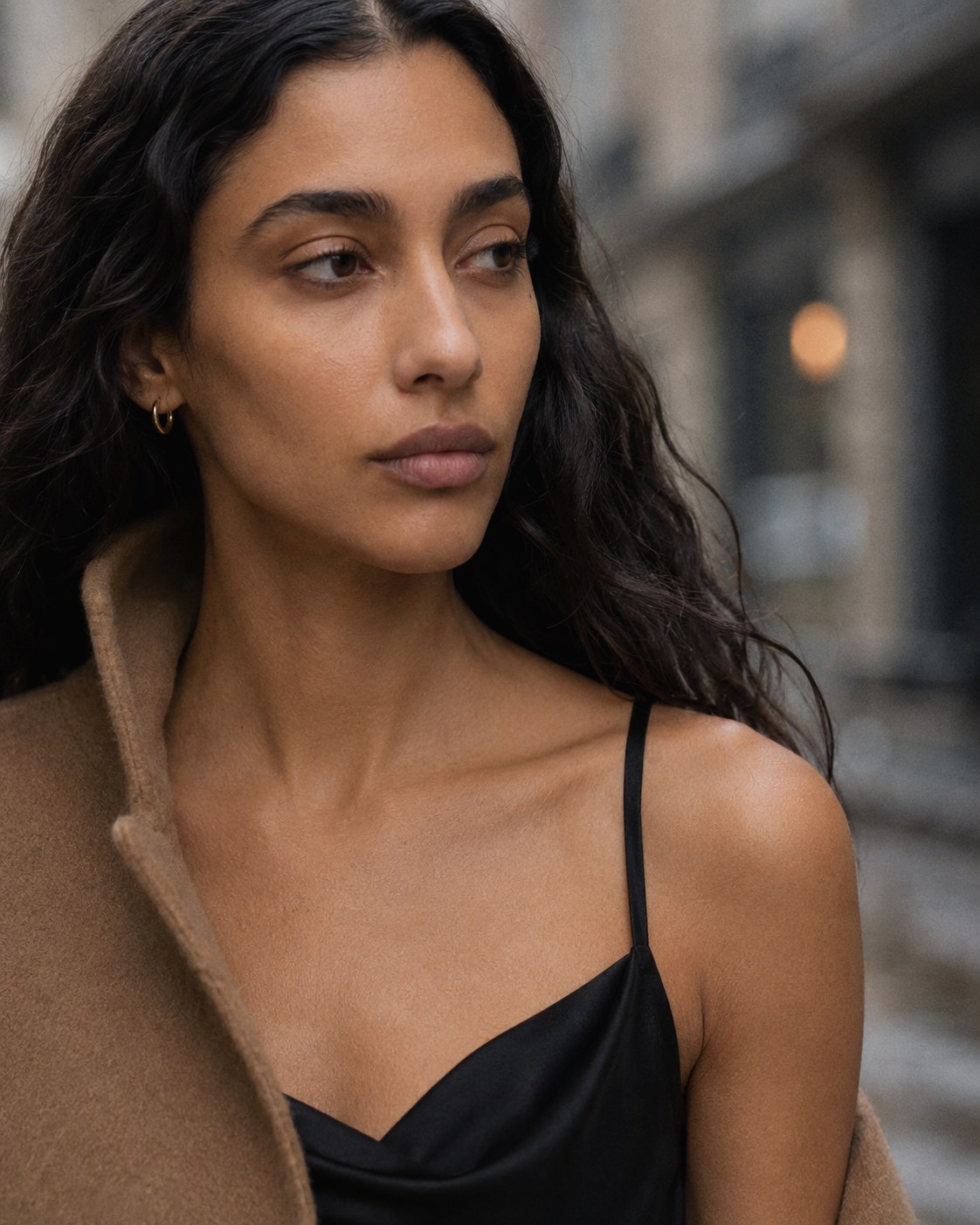 Editorial close frame